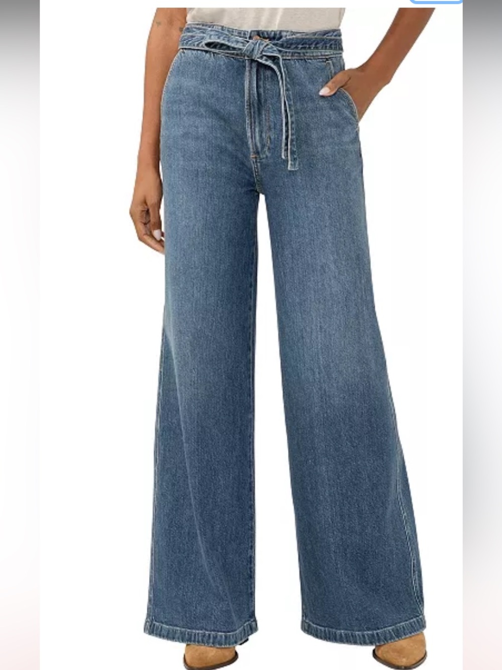 Silver jean co. Wide leg medium blue 29x31 nwt
